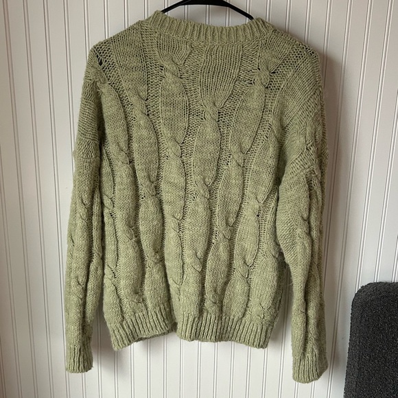 Women’s Green Sweater - Picture 4 of 5